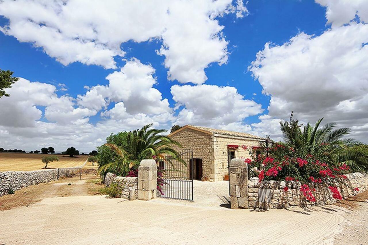 Agriturismo Il Melograno Cannizzara Exteriér fotografie
